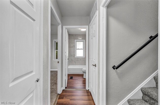 Building Photo - 12508 Sobieski Ave