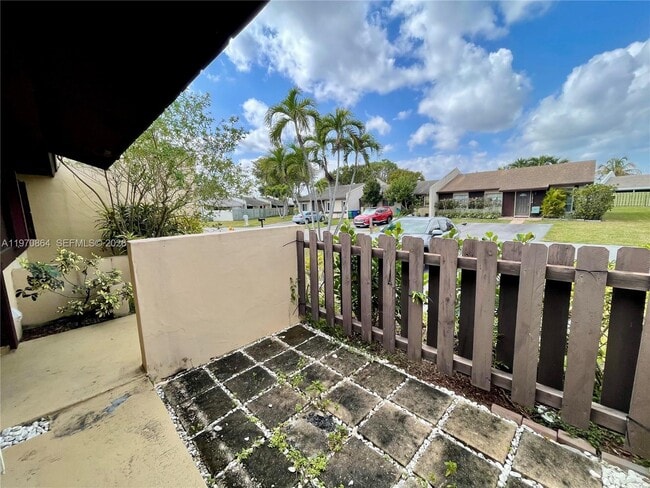 Building Photo - 11315 SW 123rd Ave