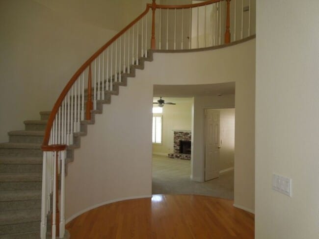 Building Photo - 32084 Pso Parallon