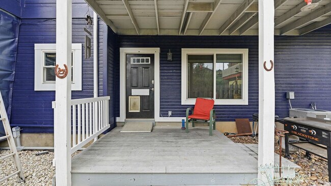 Building Photo - 1314 Stagecoach Dr