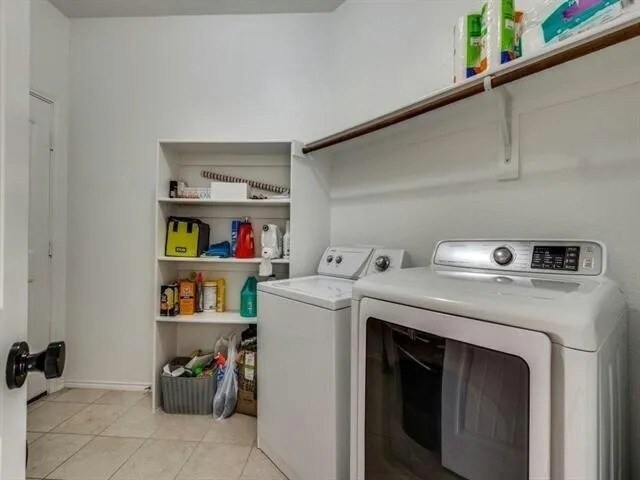 Building Photo - 6009 Myers Ct