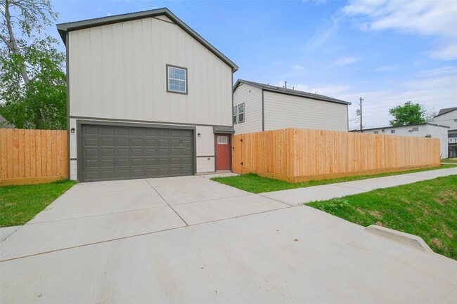 Building Photo - 6434 New York St