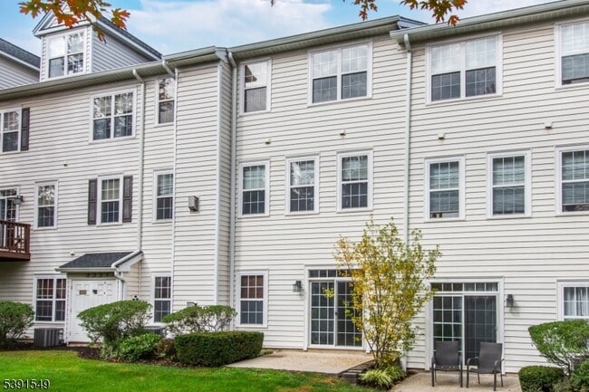 Building Photo - 170 Winchester Ct