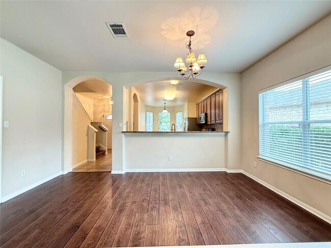 Building Photo - 4025 Meadow Bluff Way