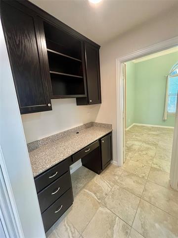Building Photo - 9320 Liberty Crossing Dr