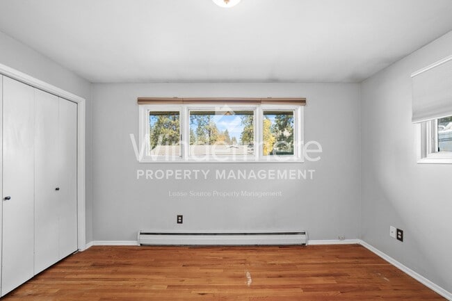 Building Photo - Fantastic Updated South Hill Rancher 3 Bedroom 2 Bath with Hardwood throughout