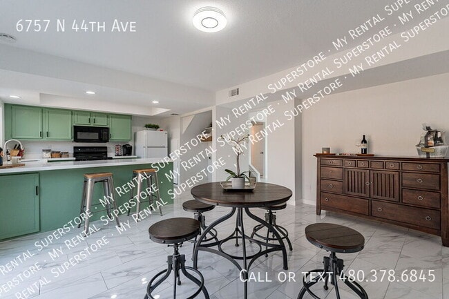 Building Photo - 6757 N 44th Ave
