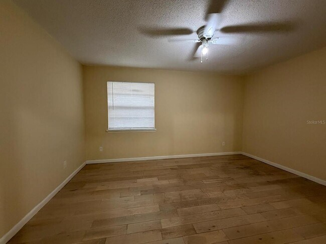 Building Photo - 7501 Gallineta Ct