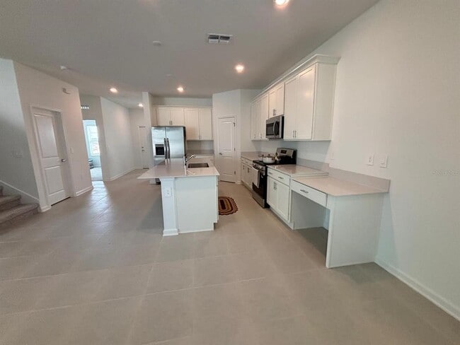 Building Photo - 6097 Meditation Dr