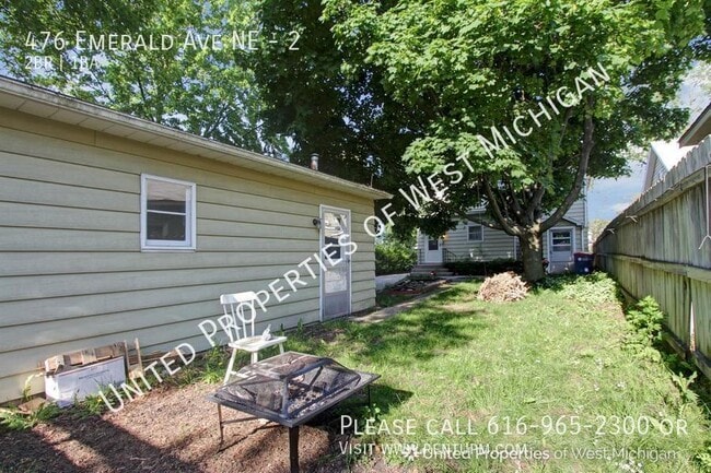 Building Photo - 476 Emerald Ave NE