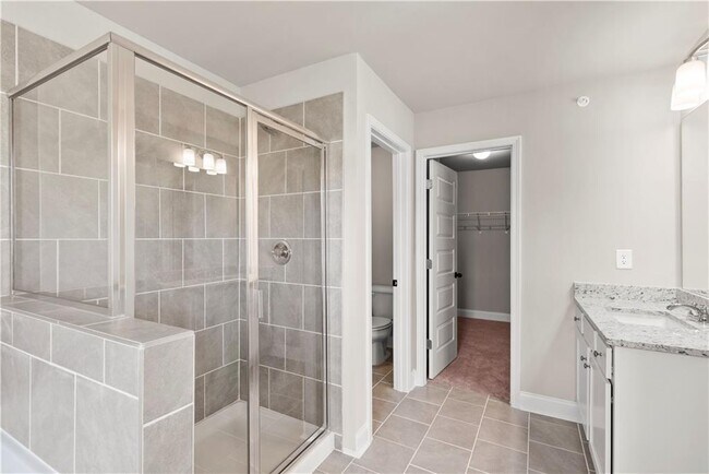 Building Photo - 360 Cherryhill Ln