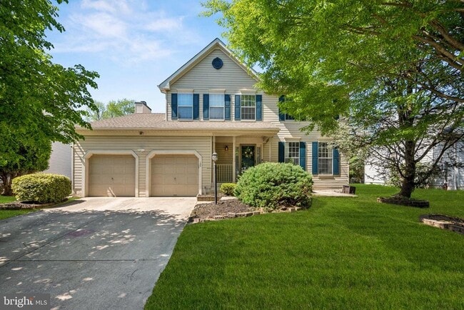 Primary Photo - 133 Europa Blvd