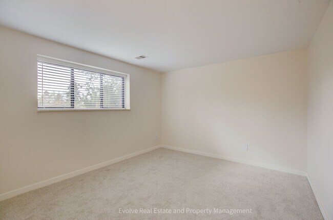 Building Photo - Evolve Real Estate: Exceptional Location! Remodeled 4-Bed Greenwood Village Home Walkable to Cher...