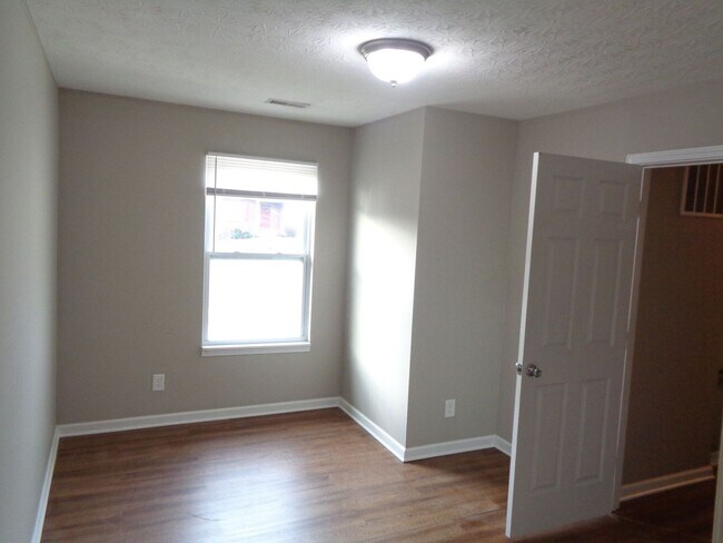 Building Photo - 3490 Hader Ave 4BR/2.5BA (Cincinnati)