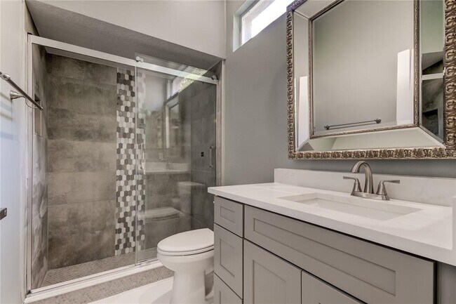 Building Photo - 10426 Springrose Dr