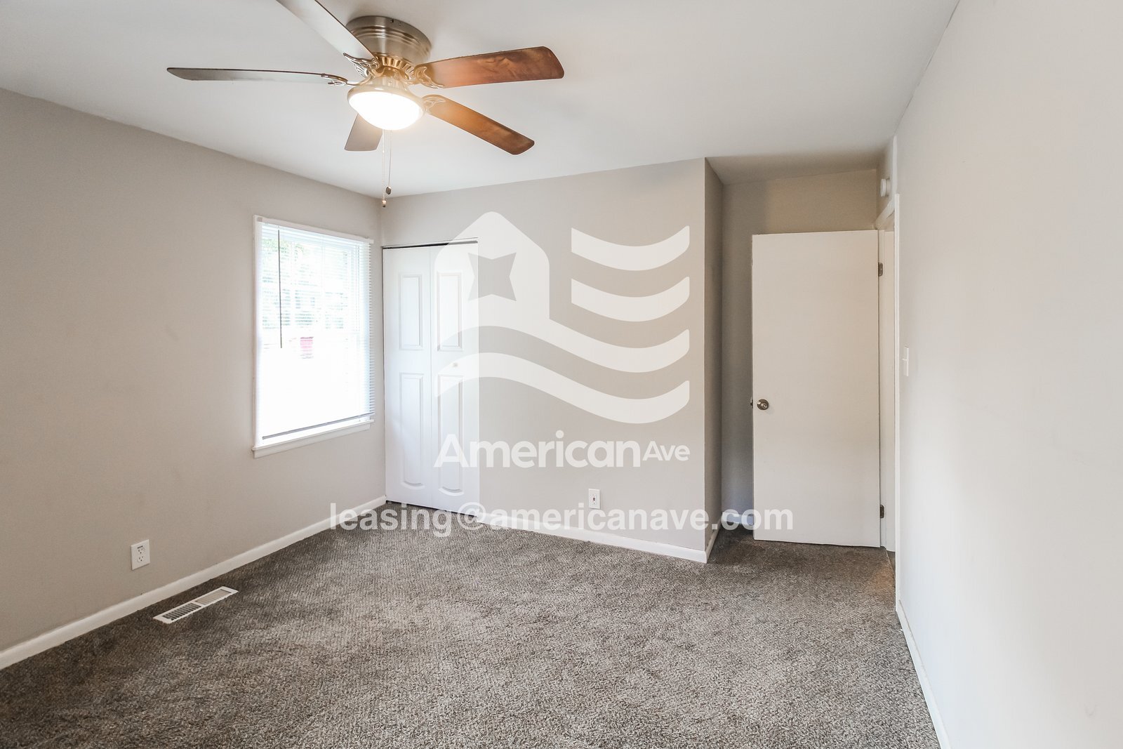 Building Photo - 2570 Greenleaf Dr