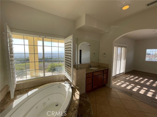 Building Photo - 38975 Loftus Ln