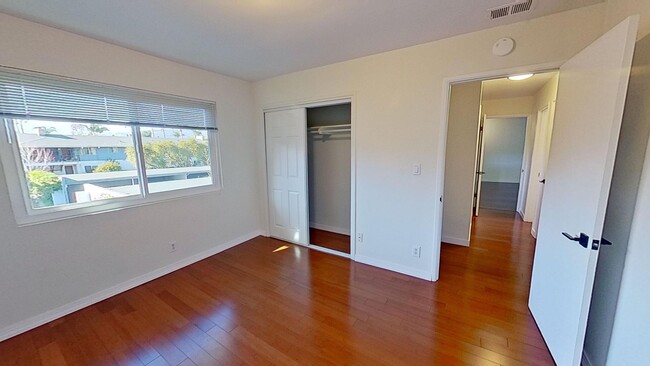 Building Photo - 2 Bed / 2 Bath Condo Uptown Santa Barbara