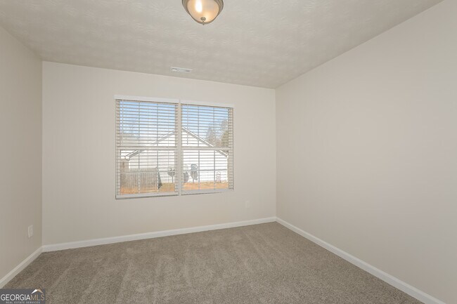 Building Photo - 250 Bramble Bush Trail