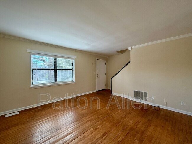 Building Photo - 615 Biltmore Ave