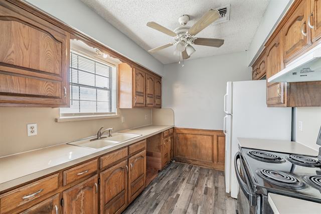 Building Photo - 309 Creekside Dr