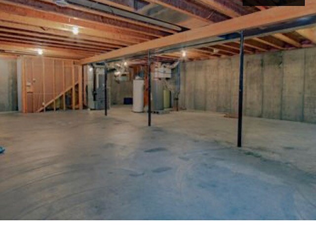 Building Photo - 438 Bryant Ave SW