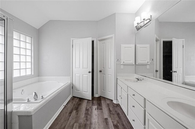 Building Photo - 13556 Anarosa Loop
