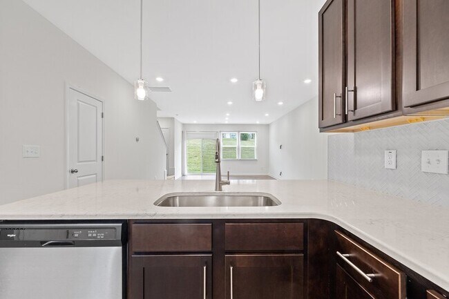 Building Photo - 3063 Spline Cir