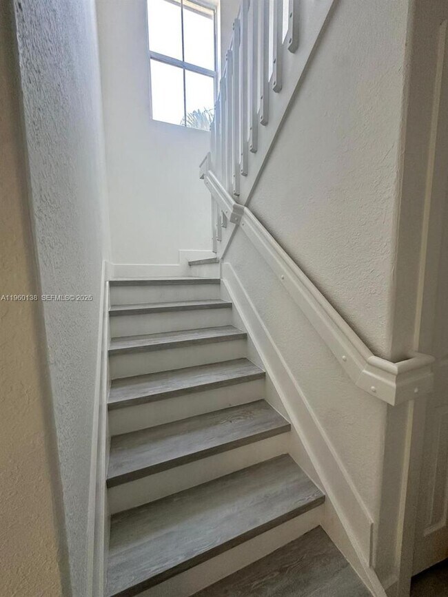 Building Photo - 11362 SW 137th Pl