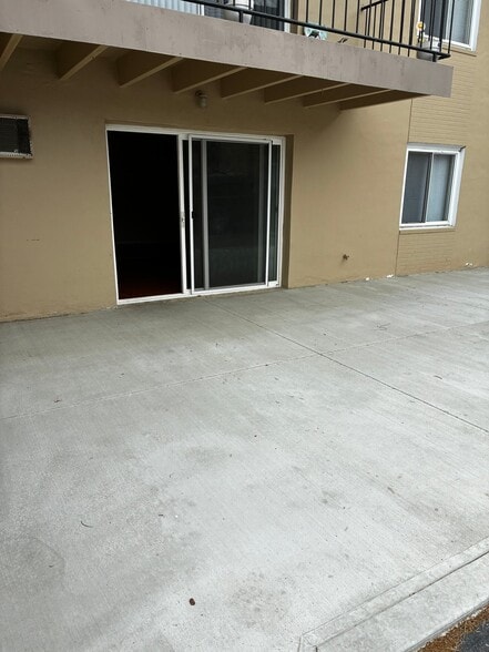 Building Photo - 728 Ohio Pike
