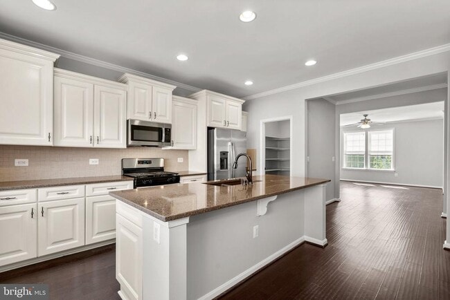 Building Photo - 25628 Pleasant Valley Rd
