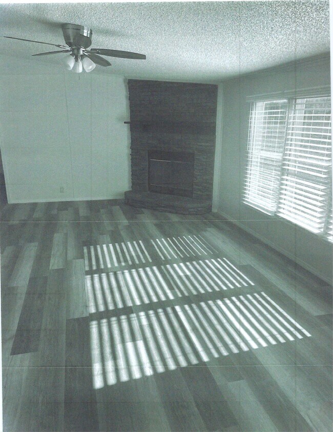 Primary Photo - 199 Plantation Dr