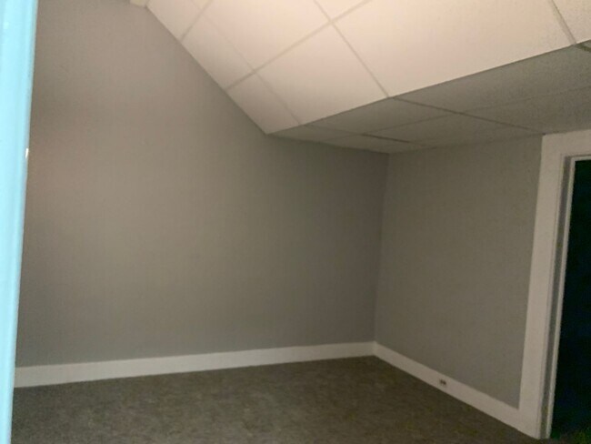 Building Photo - 123 W Franklin St