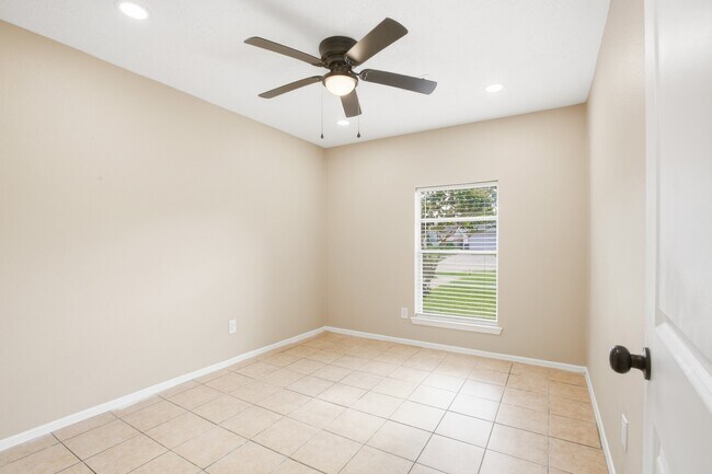 Building Photo - 10506 Stockman Ln
