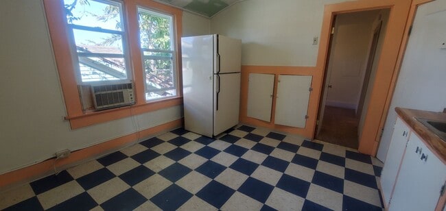 Building Photo - 1310 Grant St