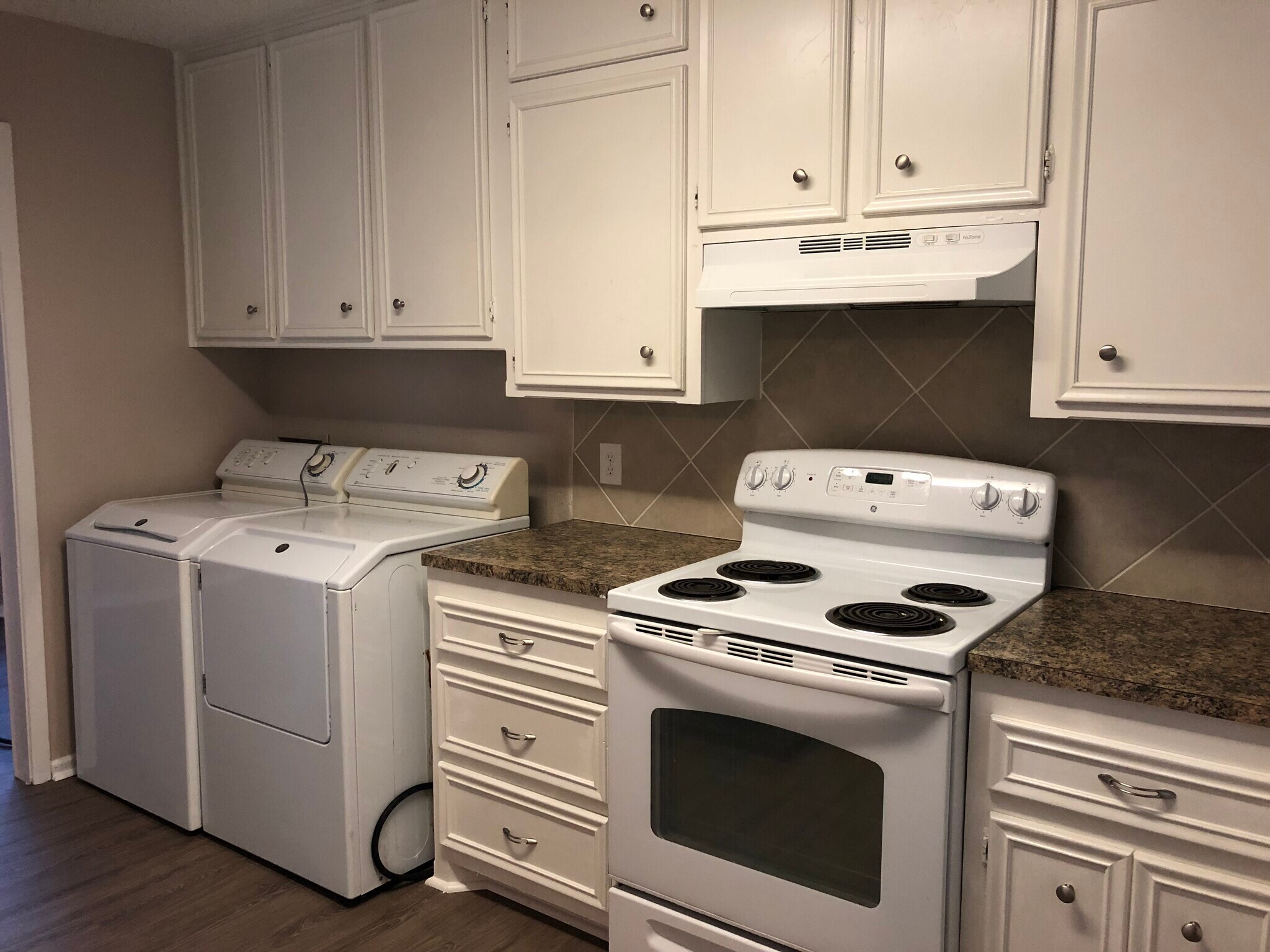 Building Photo - 3504 24th St