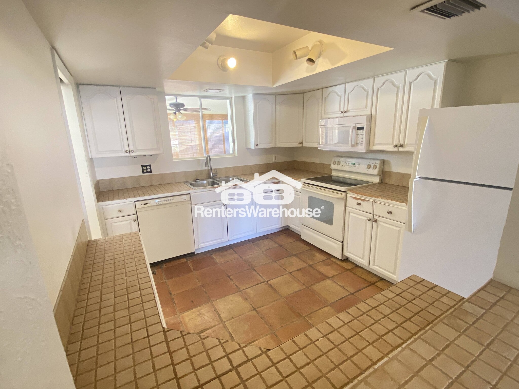 Building Photo - 14263 N Fountain Hills Blvd