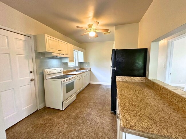 Building Photo - 1206 NW 17th Ave