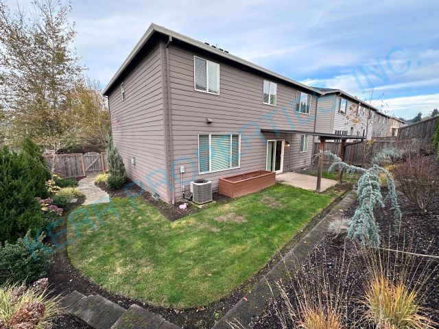 Building Photo - 17236 SE Biscayne St