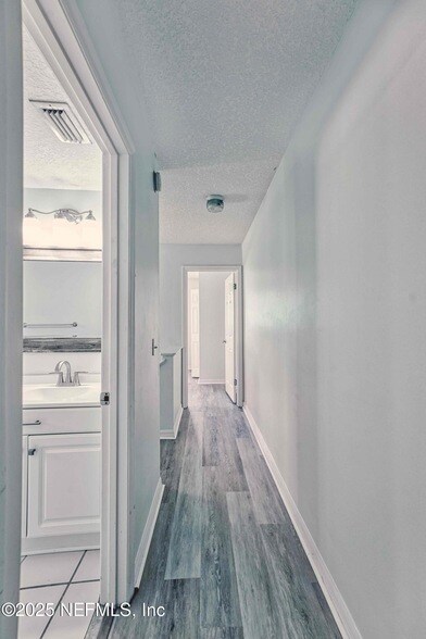 Building Photo - 303 D St