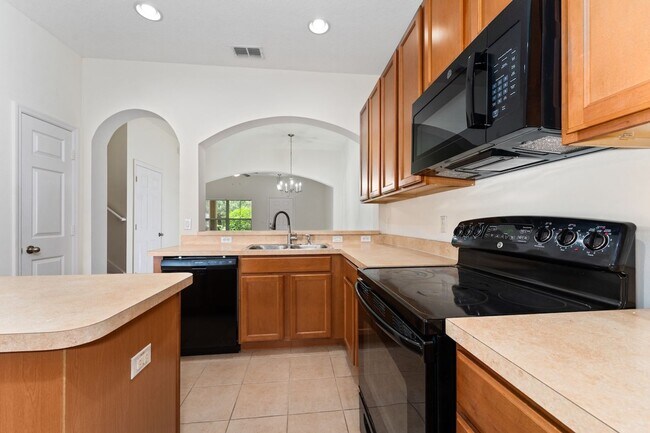 Building Photo - Nice 3/2.5 Townhouse in Enclave at Moss Pa...
