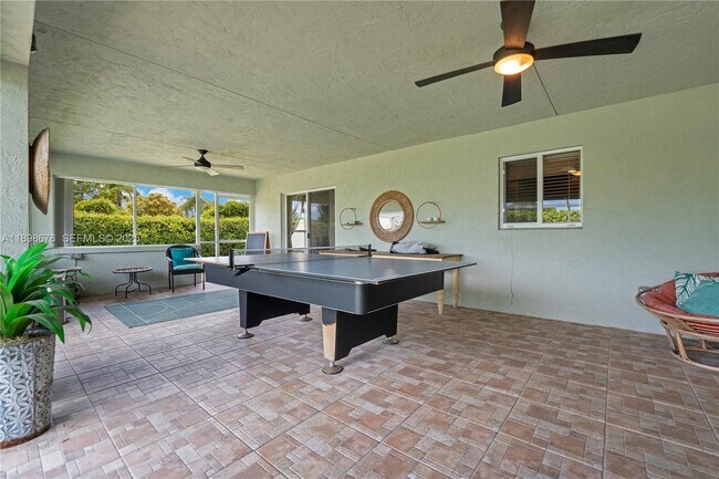 Building Photo - 15300 SW 164th St