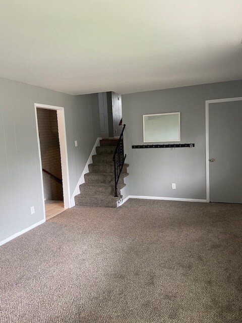 Building Photo - 600 Marlboro Rd