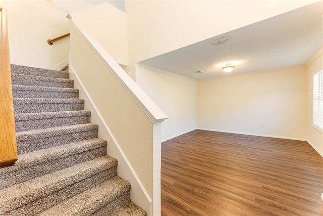 Building Photo - 3929 Acorn Ln