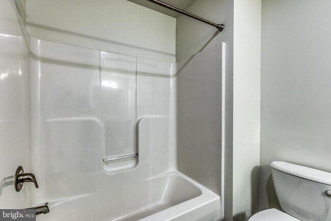 Building Photo - 4122 Haverford Ave