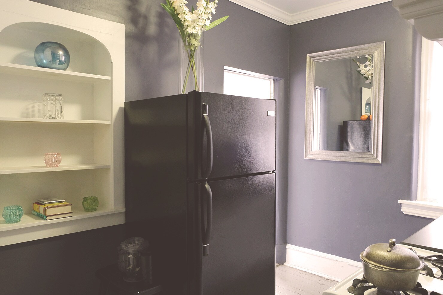 Shelves aplenty - 41 Maple Ave