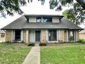 Building Photo - 3014 Edgewood Dr