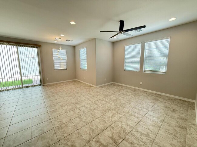 Building Photo - 14220 W Buckskin Trl