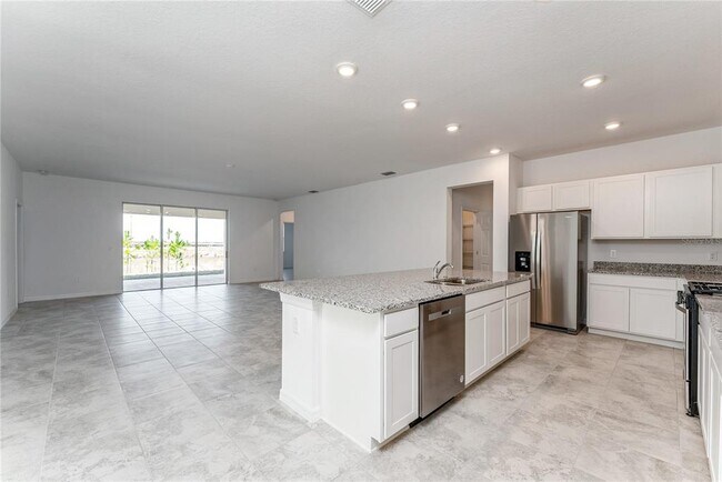 Building Photo - 7405 SW 61st St