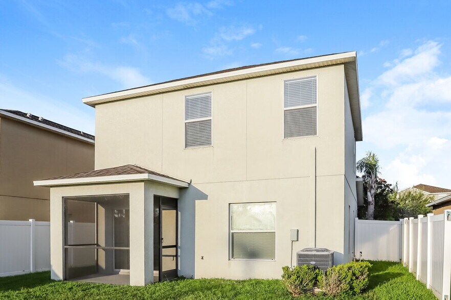 Building Photo - 1049 Seminole Sky Dr